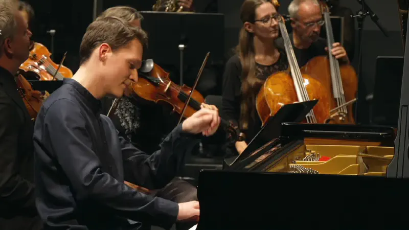 Lukas Sternath Pianist BR Klassik Portrait